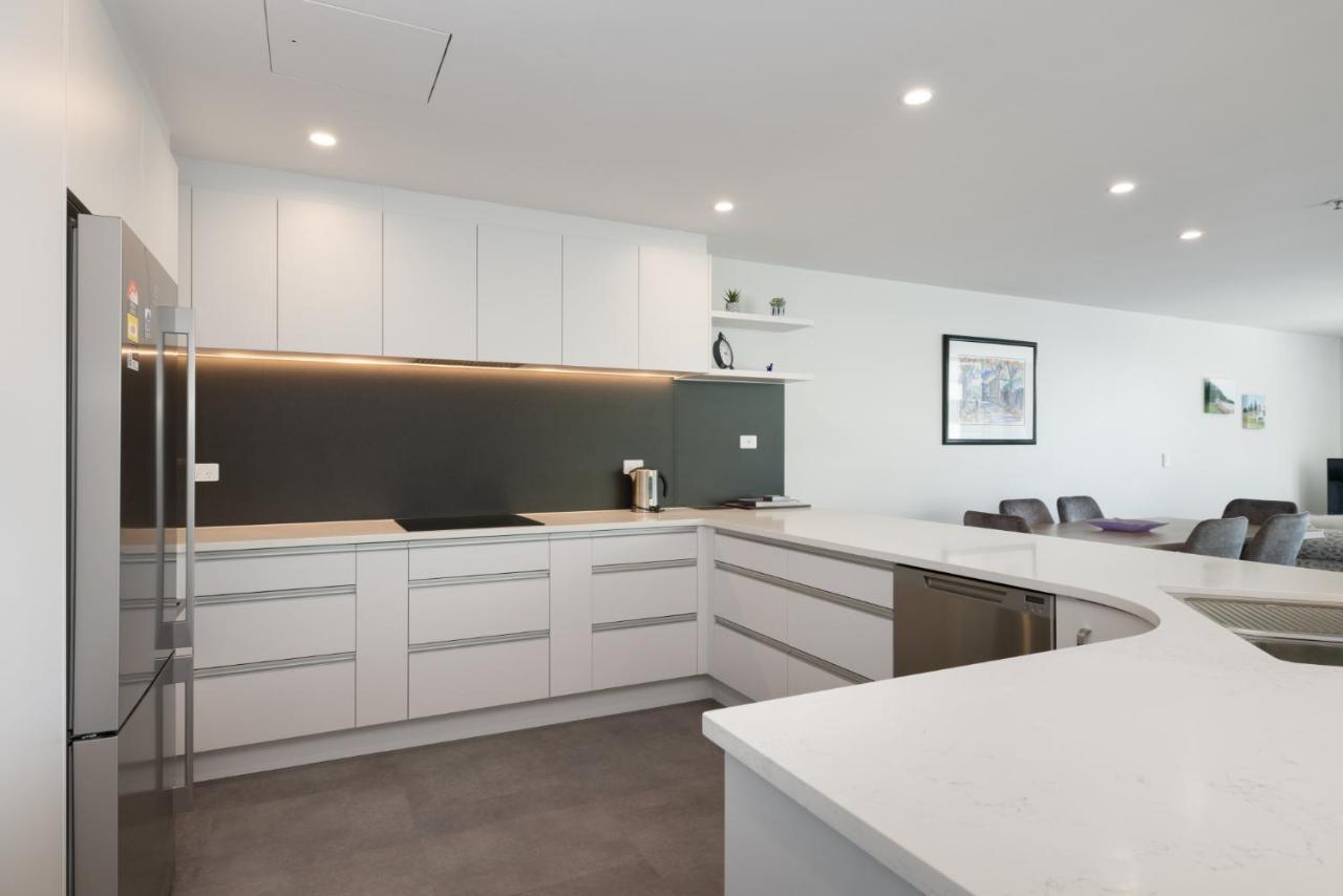 Oceanside Apartment With Iconic Views Mount Maunganui Exteriör bild
